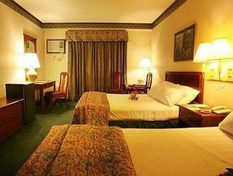 Days Hotel Tagaytay Tagaytay City Exterior photo