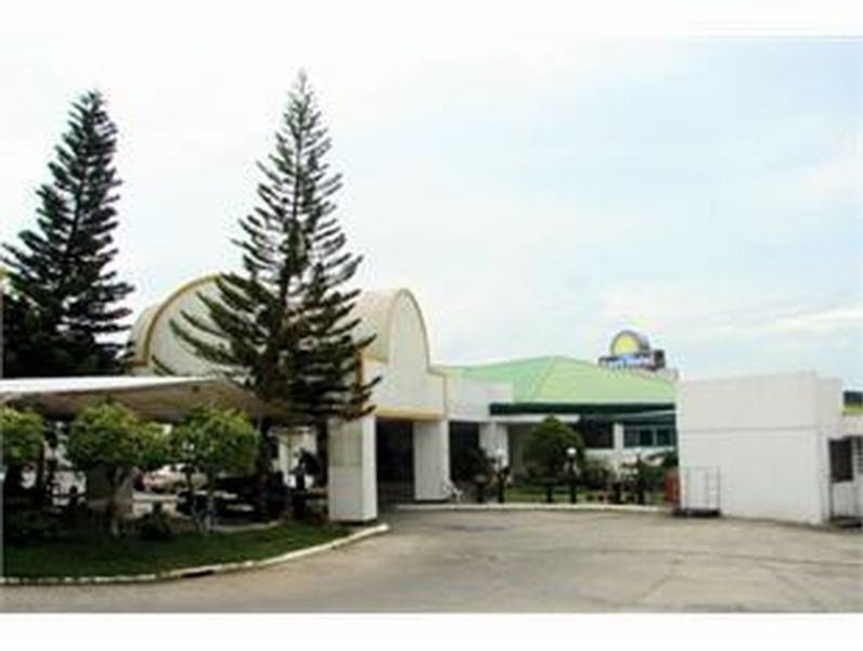 Days Hotel Tagaytay Tagaytay City Exterior photo