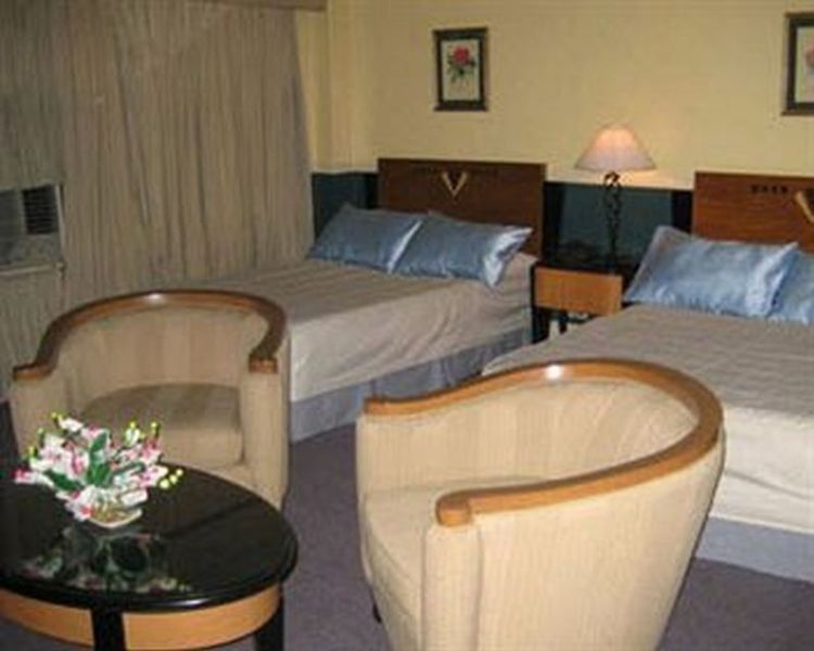 Days Hotel Tagaytay Tagaytay City Exterior photo
